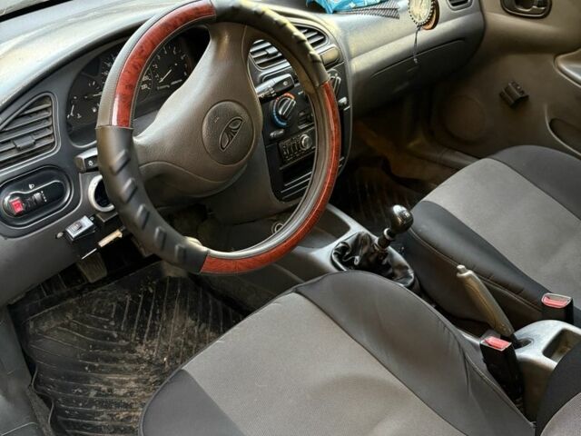 Бежевый Дэу Сенс, объемом двигателя 1.3 л и пробегом 222 тыс. км за 2700 $, фото 7 на Automoto.ua