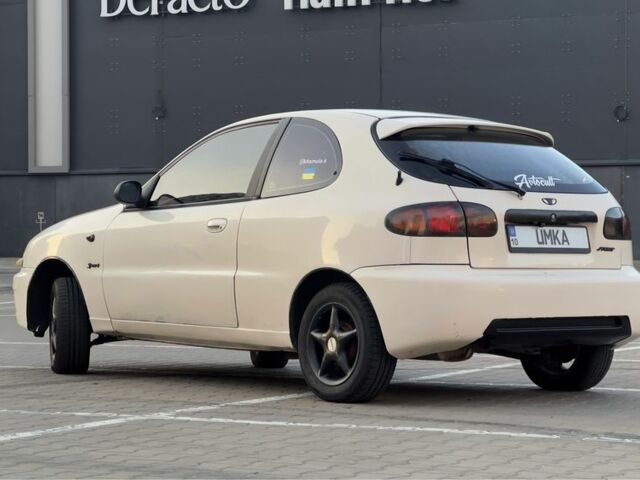 Бежевый Дэу Сенс, объемом двигателя 1.6 л и пробегом 325 тыс. км за 2100 $, фото 2 на Automoto.ua