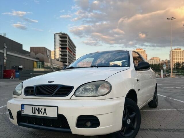 Бежевый Дэу Сенс, объемом двигателя 1.6 л и пробегом 325 тыс. км за 2100 $, фото 3 на Automoto.ua