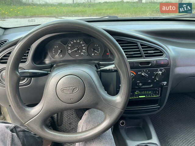 Бежевый Дэу Сенс, объемом двигателя 1.3 л и пробегом 173 тыс. км за 1700 $, фото 8 на Automoto.ua