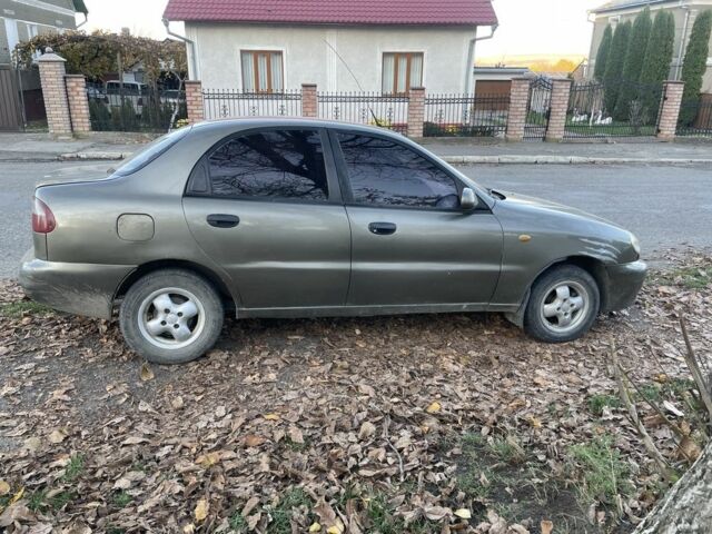 Бежевый Дэу Сенс, объемом двигателя 1.3 л и пробегом 300 тыс. км за 750 $, фото 6 на Automoto.ua