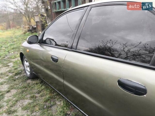 Бежевый Дэу Сенс, объемом двигателя 1.3 л и пробегом 200 тыс. км за 850 $, фото 5 на Automoto.ua