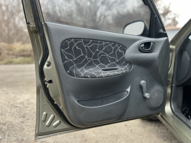 Бежевий Деу Сенс, об'ємом двигуна 1.5 л та пробігом 230 тис. км за 2800 $, фото 8 на Automoto.ua