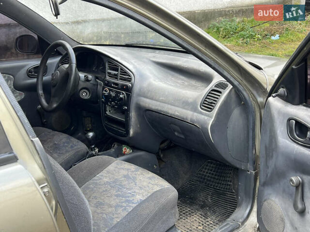 Бежевый Дэу Сенс, объемом двигателя 1.3 л и пробегом 150 тыс. км за 750 $, фото 7 на Automoto.ua