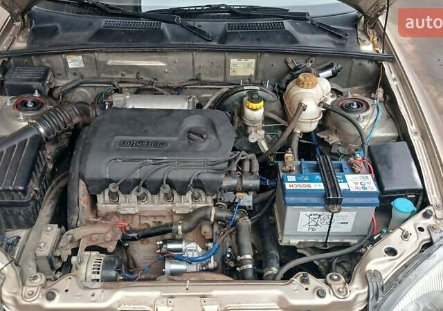 Деу Сенс 2003 у Одесі на Automoto.ua Бежевий Деу Сенс, об'ємом двигуна 1.3 л та пробігом 222 тис. км за 2200 $, фото 1 на Automoto.ua