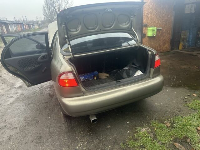 Бежевый Дэу Сенс, объемом двигателя 1.5 л и пробегом 180 тыс. км за 2500 $, фото 10 на Automoto.ua