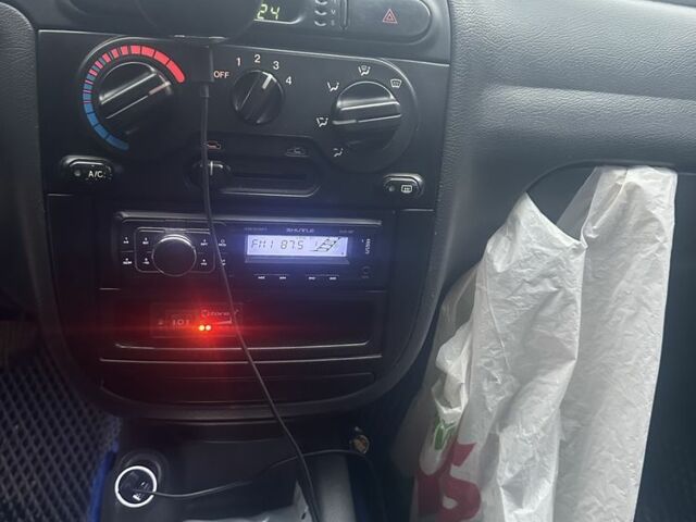 Бежевый Дэу Сенс, объемом двигателя 1.5 л и пробегом 180 тыс. км за 2500 $, фото 16 на Automoto.ua