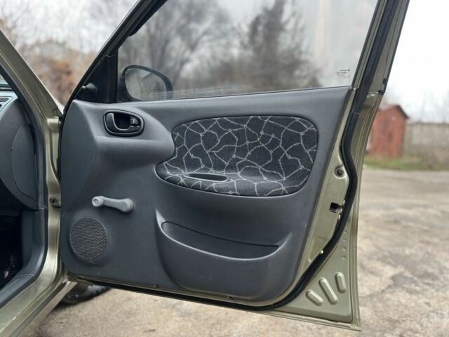 Бежевий Деу Сенс, об'ємом двигуна 1.5 л та пробігом 230 тис. км за 2800 $, фото 14 на Automoto.ua