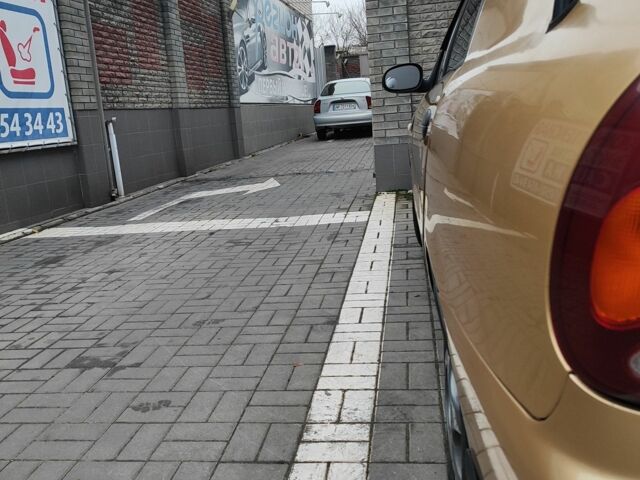 Бежевый Дэу Сенс, объемом двигателя 1.6 л и пробегом 367 тыс. км за 2200 $, фото 2 на Automoto.ua