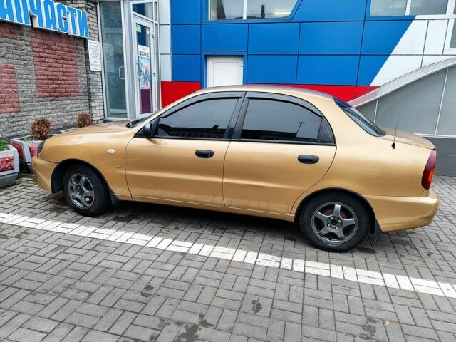 Бежевый Дэу Сенс, объемом двигателя 1.6 л и пробегом 367 тыс. км за 2200 $, фото 1 на Automoto.ua