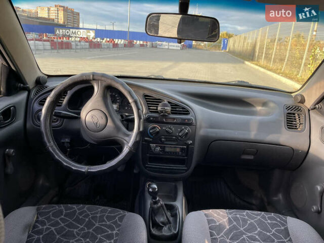 Деу Сенс 2003 у Вінниці на Automoto.ua Бежевий Деу Сенс, об'ємом двигуна 1.3 л та пробігом 250 тис. км за 1499 $, фото 10 на Automoto.ua