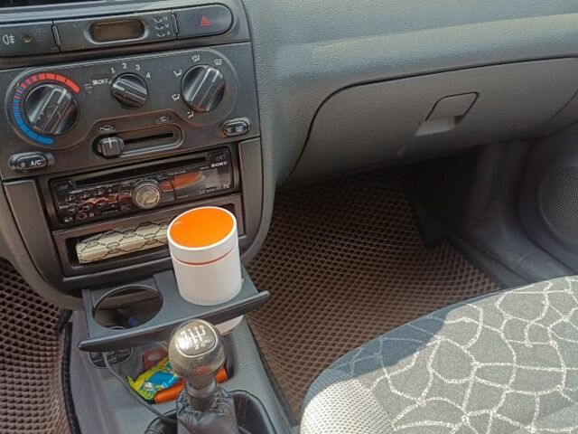 Бежевый Дэу Сенс, объемом двигателя 1.6 л и пробегом 275 тыс. км за 2900 $, фото 6 на Automoto.ua