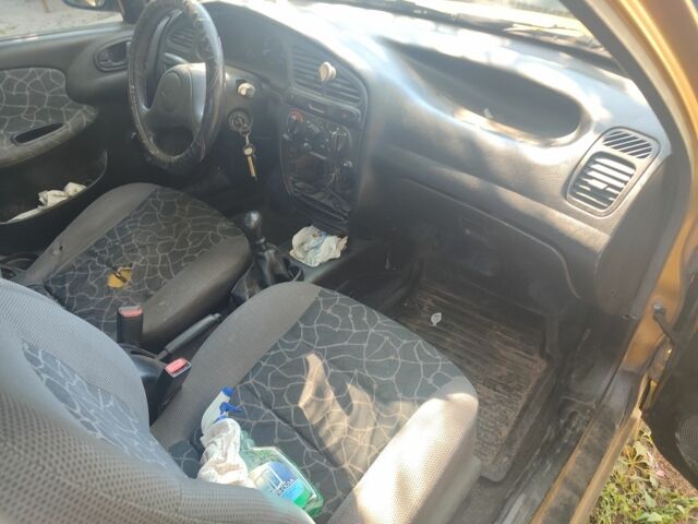 Бежевий Деу Сенс, об'ємом двигуна 1.3 л та пробігом 200 тис. км за 1200 $, фото 1 на Automoto.ua