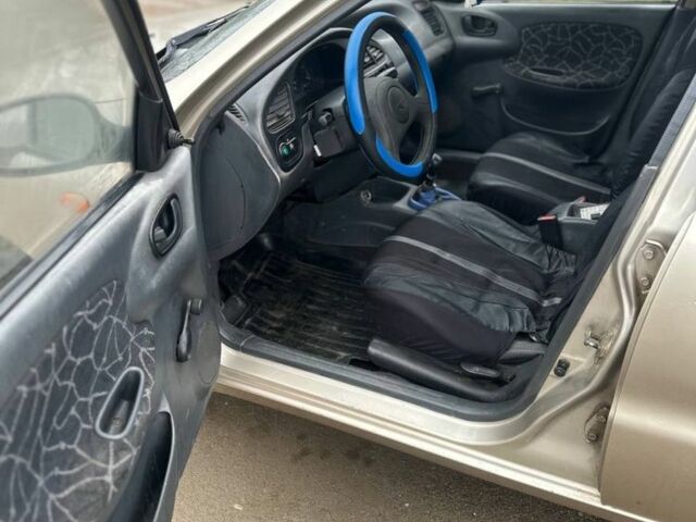 Бежевый Дэу Сенс, объемом двигателя 0 л и пробегом 250 тыс. км за 1050 $, фото 6 на Automoto.ua