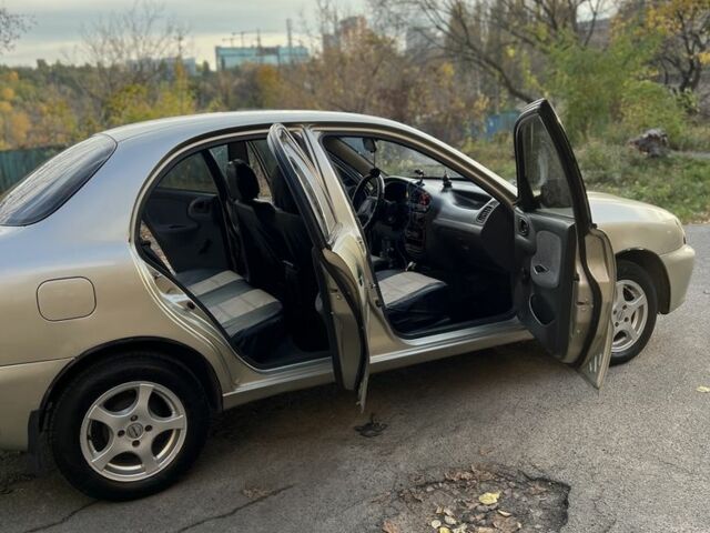 Бежевый Дэу Сенс, объемом двигателя 1.5 л и пробегом 350 тыс. км за 2700 $, фото 16 на Automoto.ua