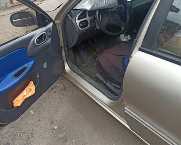 Бежевий Деу Сенс, об'ємом двигуна 1.3 л та пробігом 200 тис. км за 1400 $, фото 2 на Automoto.ua