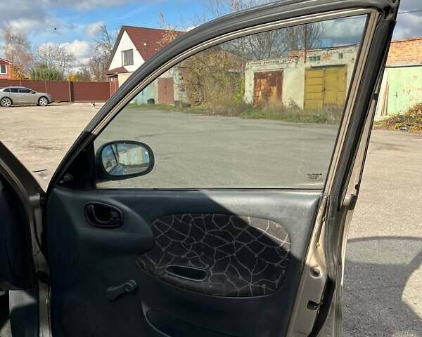 Бежевий Деу Сенс, об'ємом двигуна 1.3 л та пробігом 220 тис. км за 1900 $, фото 7 на Automoto.ua