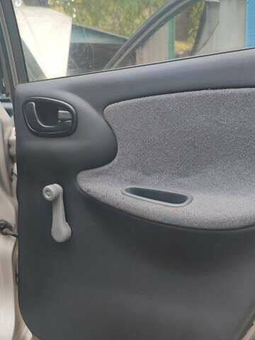 Бежевий Деу Сенс, об'ємом двигуна 1.3 л та пробігом 233 тис. км за 1750 $, фото 16 на Automoto.ua