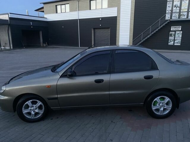 Бежевый Дэу Сенс, объемом двигателя 1.3 л и пробегом 245 тыс. км за 3399 $, фото 1 на Automoto.ua