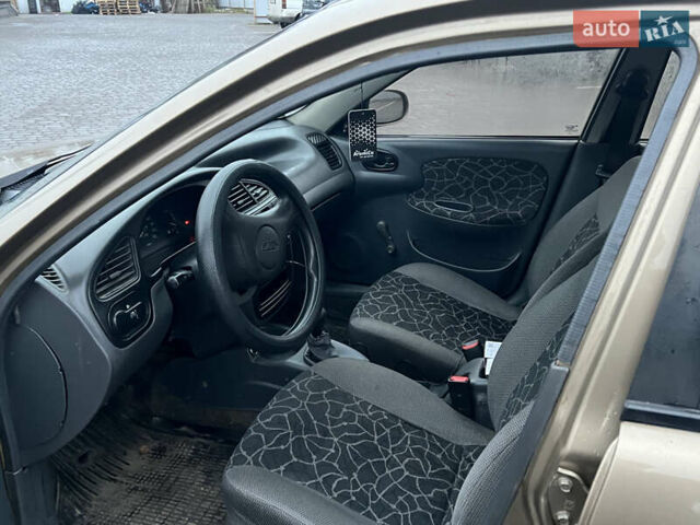 Бежевый Дэу Сенс, объемом двигателя 1.3 л и пробегом 143 тыс. км за 1899 $, фото 15 на Automoto.ua