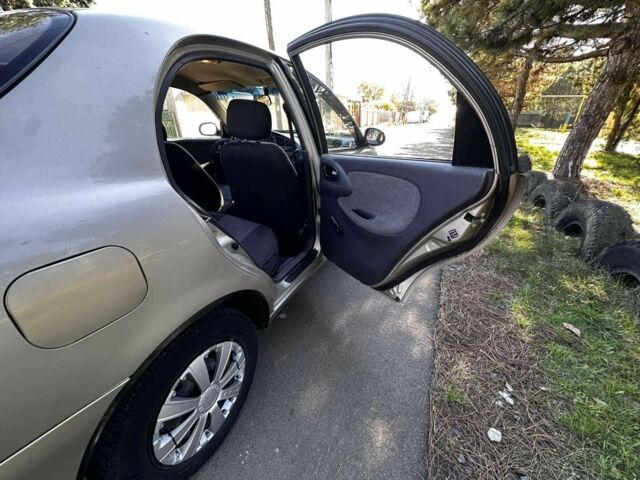 Бежевый Дэу Сенс, объемом двигателя 1.5 л и пробегом 224 тыс. км за 1650 $, фото 9 на Automoto.ua