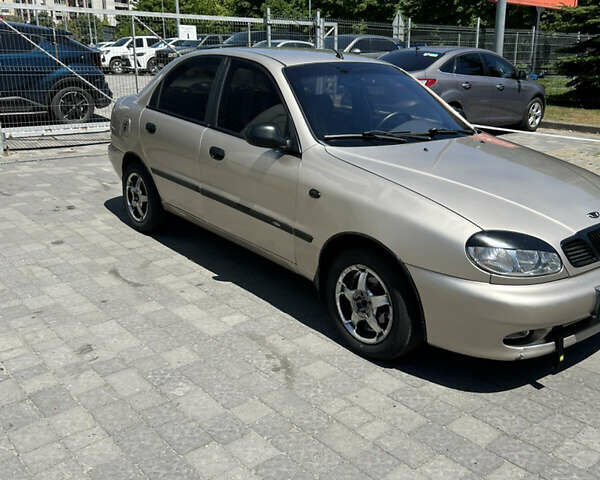 Бежевый Дэу Сенс, объемом двигателя 0 л и пробегом 275 тыс. км за 1800 $, фото 2 на Automoto.ua