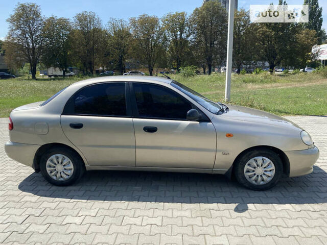 Бежевый Дэу Сенс, объемом двигателя 1.3 л и пробегом 259 тыс. км за 1700 $, фото 2 на Automoto.ua