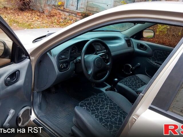 Дэу Сенс 2004 в Гадяче на Automoto.ua Бежевый Дэу Сенс, объемом двигателя 1.3 л и пробегом 186 тыс. км за 1300 $, фото 4 на Automoto.ua