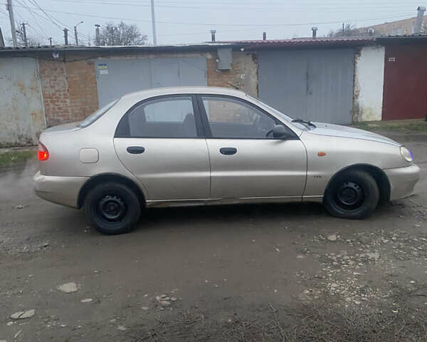 Бежевый Дэу Сенс, объемом двигателя 0 л и пробегом 350 тыс. км за 1250 $, фото 3 на Automoto.ua
