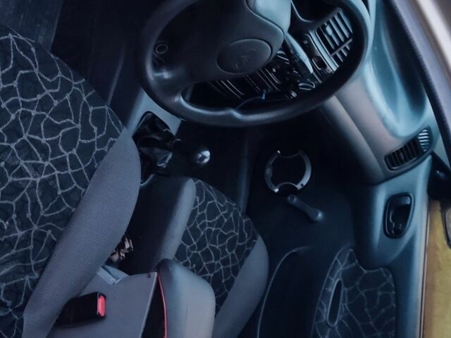 Бежевий Деу Сенс, об'ємом двигуна 1.3 л та пробігом 200 тис. км за 1450 $, фото 9 на Automoto.ua