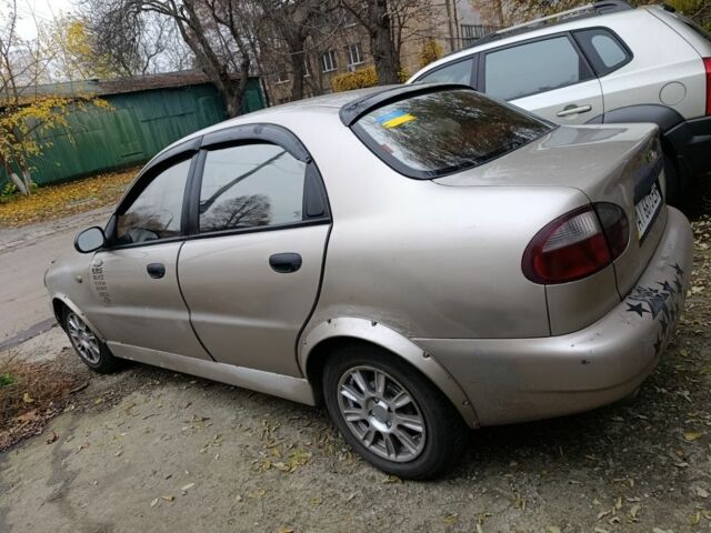 Бежевый Дэу Сенс, объемом двигателя 1.5 л и пробегом 232 тыс. км за 2300 $, фото 4 на Automoto.ua