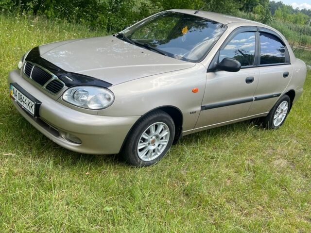 Бежевый Дэу Сенс, объемом двигателя 1.3 л и пробегом 170 тыс. км за 2200 $, фото 1 на Automoto.ua