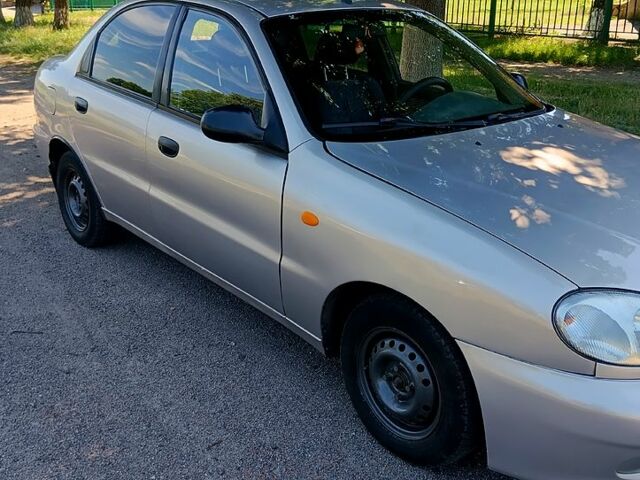 Бежевый Дэу Сенс, объемом двигателя 1.3 л и пробегом 197 тыс. км за 1700 $, фото 1 на Automoto.ua