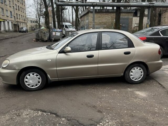 Бежевий Деу Сенс, об'ємом двигуна 0 л та пробігом 300 тис. км за 2400 $, фото 1 на Automoto.ua