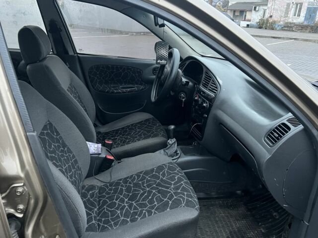 Бежевий Деу Сенс, об'ємом двигуна 1.3 л та пробігом 143 тис. км за 1899 $, фото 20 на Automoto.ua