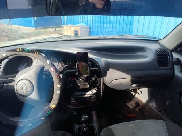 Бежевый Дэу Сенс, объемом двигателя 1.5 л и пробегом 280 тыс. км за 900 $, фото 3 на Automoto.ua