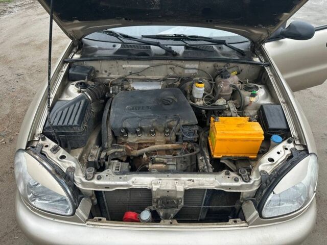 Бежевый Дэу Сенс, объемом двигателя 0 л и пробегом 250 тыс. км за 1050 $, фото 7 на Automoto.ua