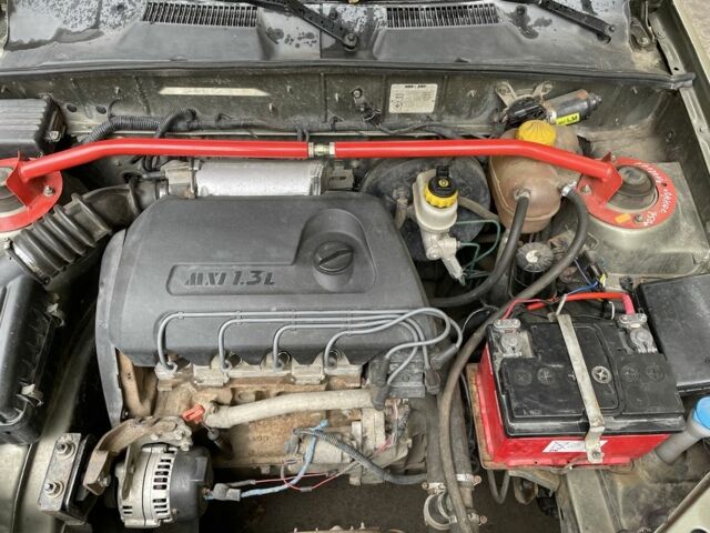 Деу Сенс 2004 у Одесі на Automoto.ua Бежевий Деу Сенс, об'ємом двигуна 1.3 л та пробігом 105 тис. км за 1424 $, фото 3 на Automoto.ua