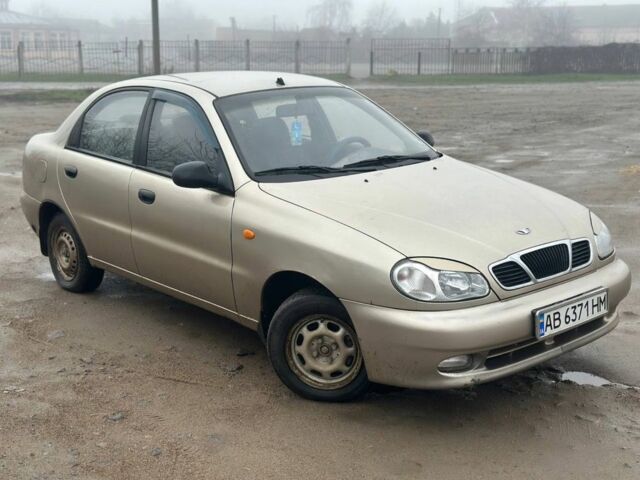 Бежевый Дэу Сенс, объемом двигателя 0 л и пробегом 250 тыс. км за 1050 $, фото 1 на Automoto.ua