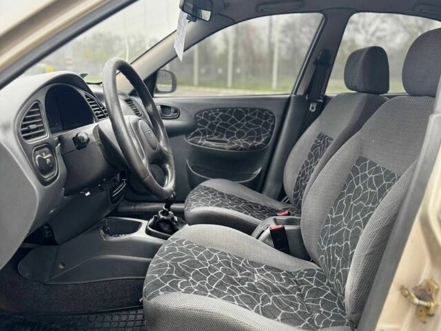 Бежевый Дэу Сенс, объемом двигателя 0 л и пробегом 293 тыс. км за 1700 $, фото 6 на Automoto.ua