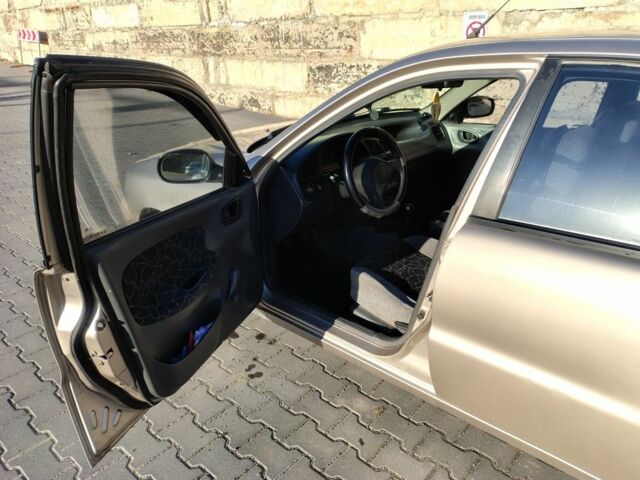 Бежевий Деу Сенс, об'ємом двигуна 1.5 л та пробігом 353 тис. км за 1700 $, фото 8 на Automoto.ua