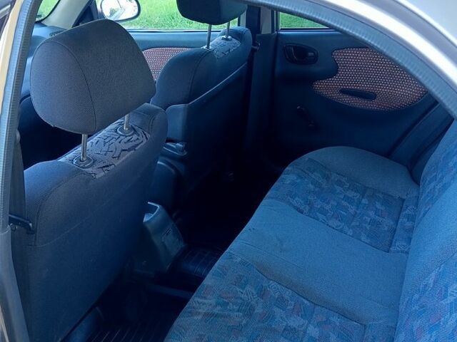 Бежевый Дэу Сенс, объемом двигателя 1.3 л и пробегом 197 тыс. км за 1700 $, фото 3 на Automoto.ua