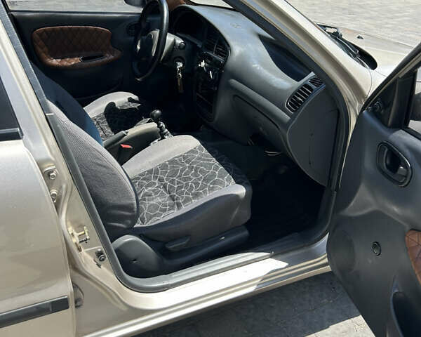 Бежевый Дэу Сенс, объемом двигателя 0 л и пробегом 275 тыс. км за 1800 $, фото 13 на Automoto.ua