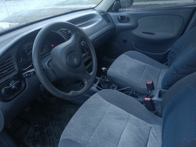 Бежевий Деу Сенс, об'ємом двигуна 1.5 л та пробігом 220 тис. км за 2800 $, фото 6 на Automoto.ua