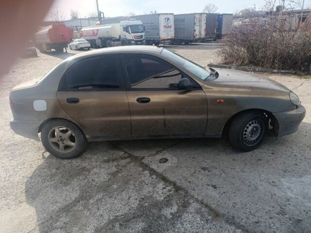 Бежевый Дэу Сенс, объемом двигателя 1.5 л и пробегом 280 тыс. км за 900 $, фото 1 на Automoto.ua