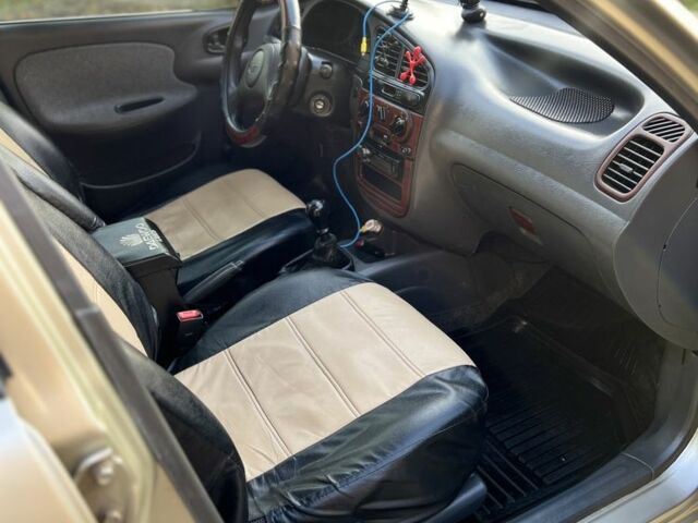 Бежевый Дэу Сенс, объемом двигателя 1.5 л и пробегом 350 тыс. км за 2700 $, фото 8 на Automoto.ua