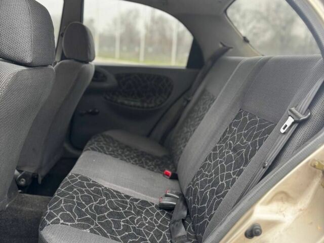 Бежевый Дэу Сенс, объемом двигателя 0 л и пробегом 293 тыс. км за 1700 $, фото 7 на Automoto.ua