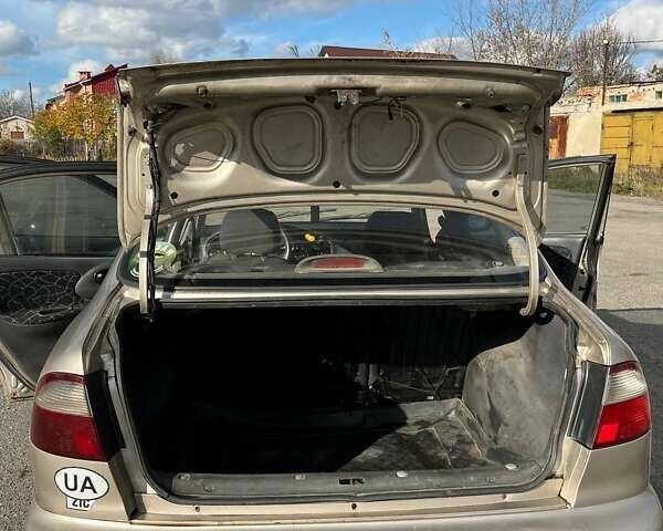 Бежевий Деу Сенс, об'ємом двигуна 1.3 л та пробігом 220 тис. км за 1900 $, фото 12 на Automoto.ua