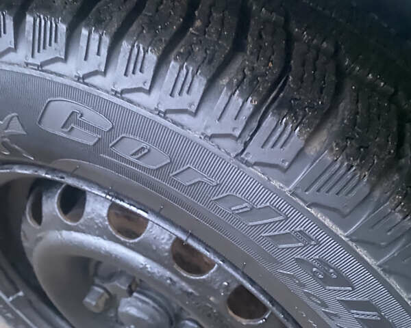 Бежевый Дэу Сенс, объемом двигателя 0 л и пробегом 350 тыс. км за 1250 $, фото 1 на Automoto.ua