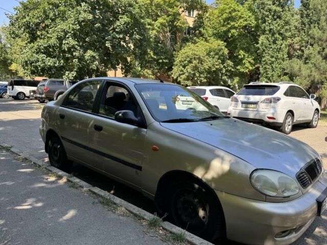 Бежевый Дэу Сенс, объемом двигателя 1.5 л и пробегом 220 тыс. км за 1800 $, фото 1 на Automoto.ua